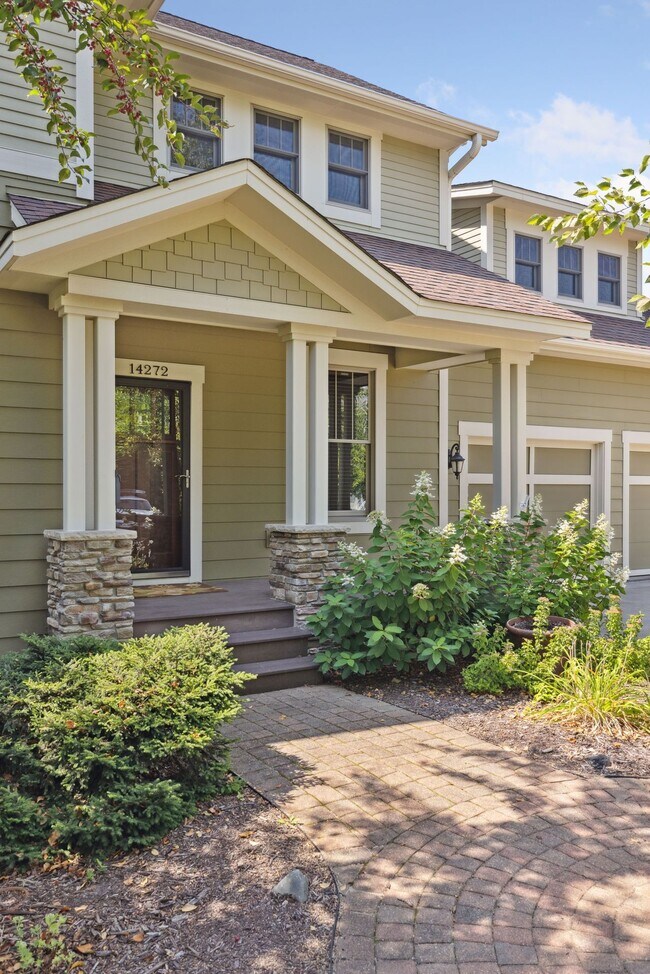 Building Photo - 14272 Grantaire Ln N