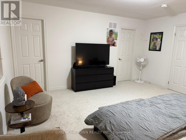 Building Photo - 84 Gauley Dr