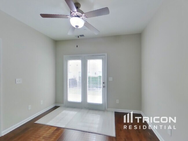 Foto del edificio - 311 Woodfern Ct