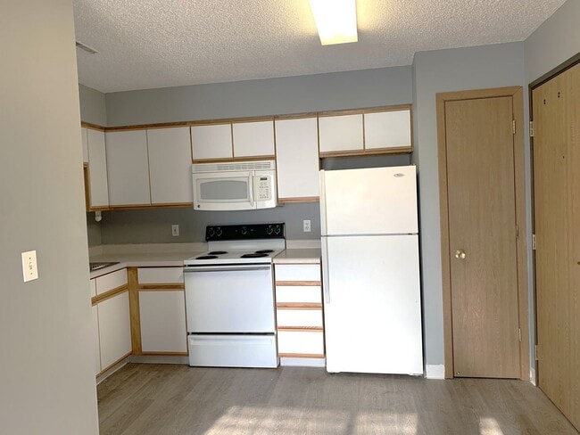 Foto del edificio - 930A Boston Way #6 in Coralville, IA