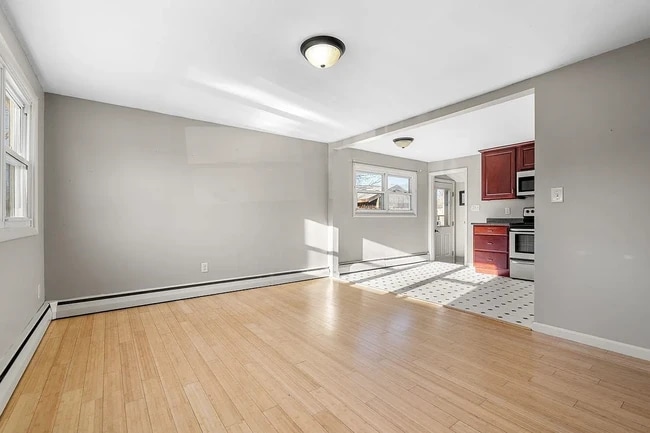 Building Photo - 34 Ritter St
