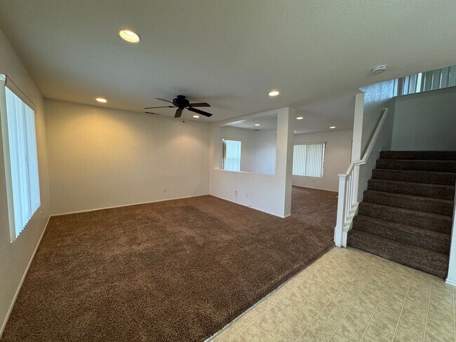 Foto del edificio - Spacious 3 Bedroom Home in Victorville