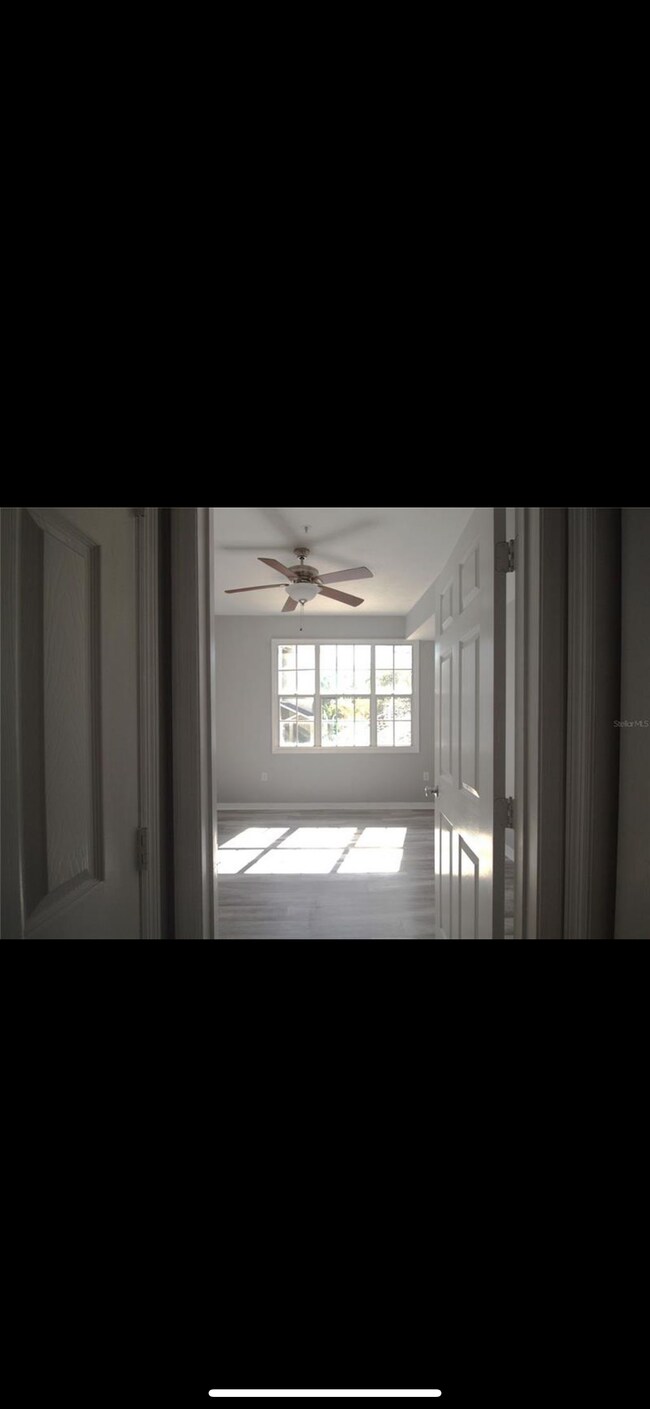 Foto del edificio - 501 Knights Run Ave