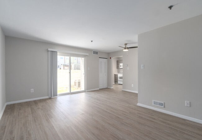 Building Photo - Sophias Place East