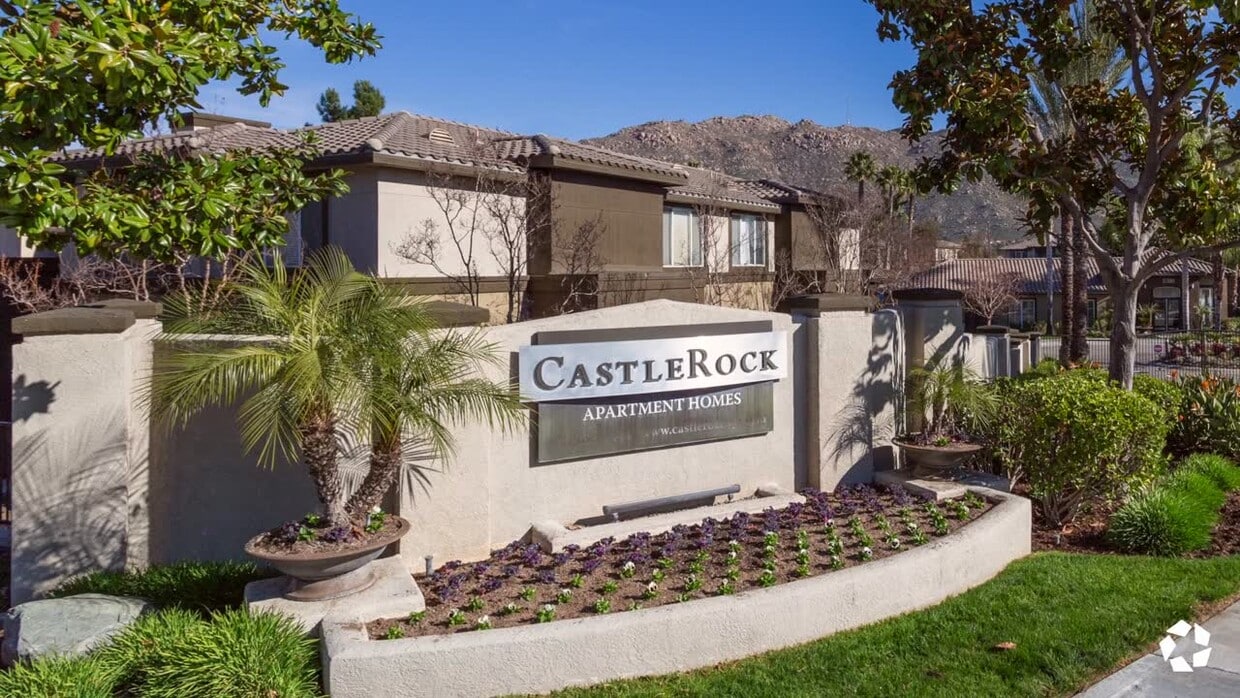 Castlerock Apartments In Riverside Ca Westside Rentals
