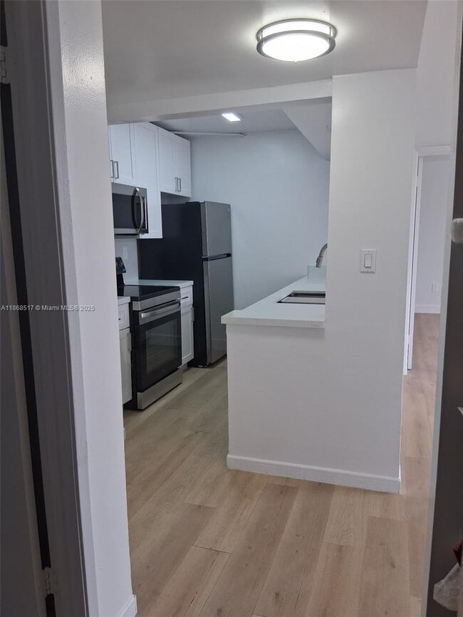 Foto del edificio - 7035 NW 186th St