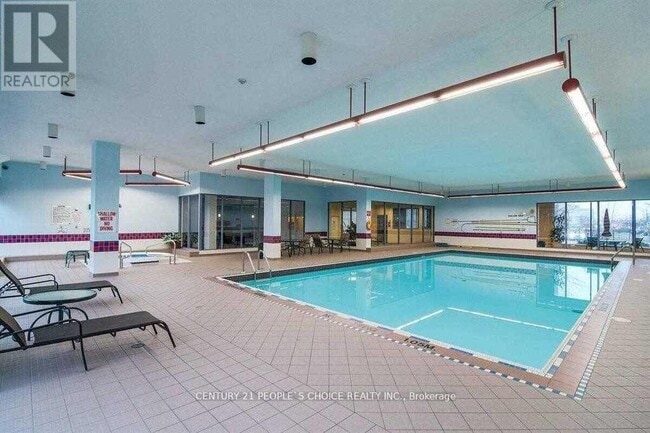 Building Photo - 250 Webb Dr
