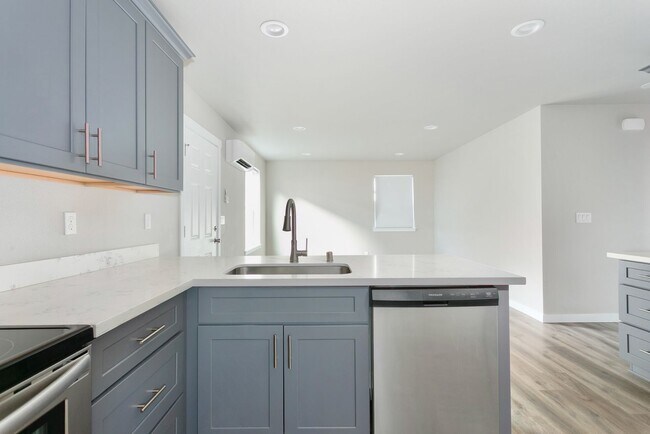 Foto del edificio - 927 S Cushman Ave