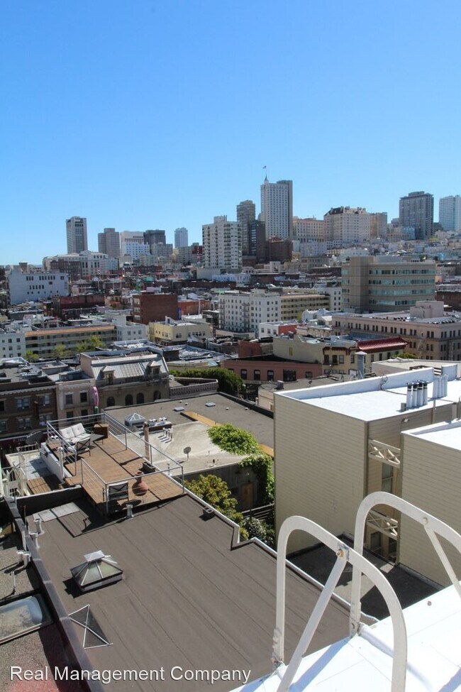 Building Photo - 517-521 Vallejo St