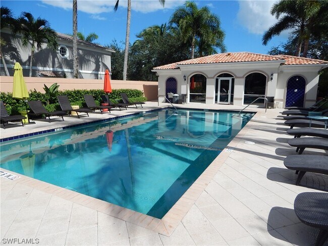 Foto del edificio - 5325 Cove Cir