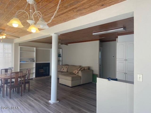 Building Photo - 21522 Dolphin Ave