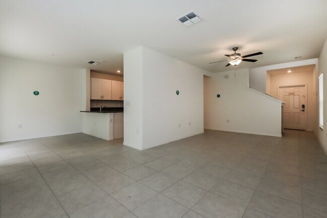 Foto del edificio - 7306 Spring Snowflake Ave