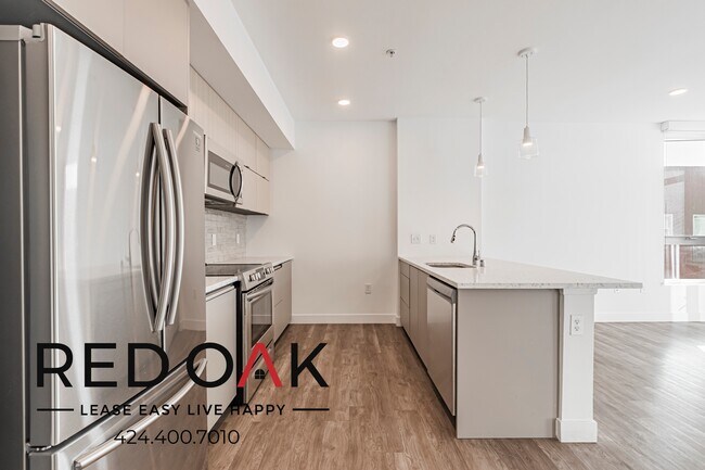 Foto del edificio - 2880 James M Wood Blvd