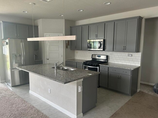 Building Photo - 393 Gaida Loop