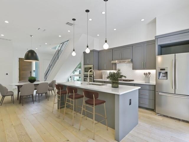 Foto del edificio - 2506 Sutherland St