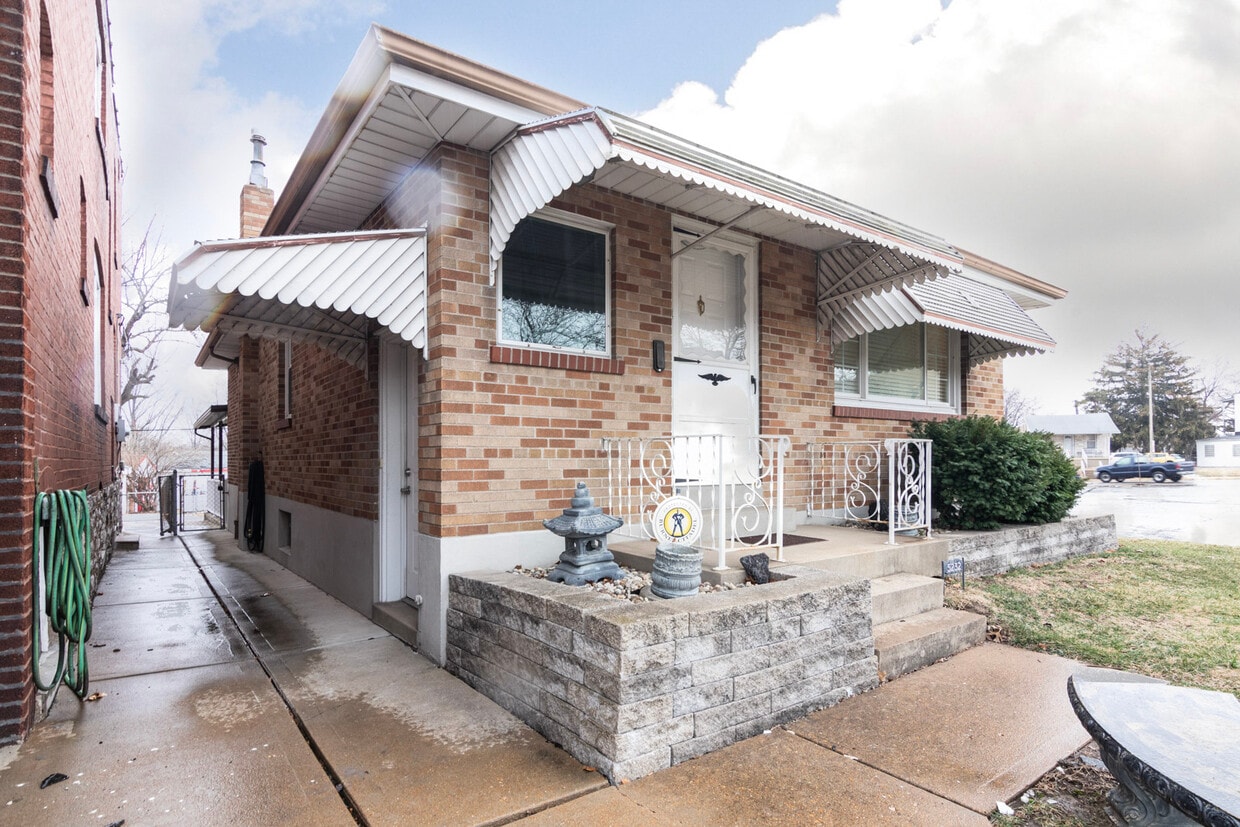 5232 S Kingshighway Blvd, SAINT LOUIS, MO 63109 House Rental in SAINT