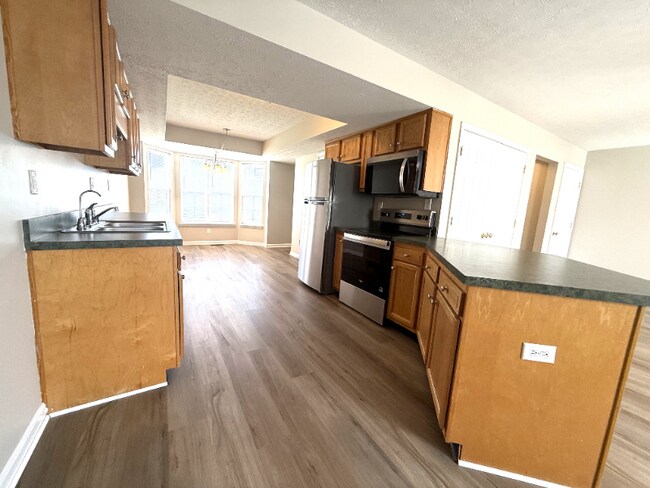 Building Photo - 12806 Lost Hill Walk