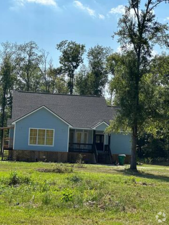 Southern Belle Estates Apartments for Rent with Hardwood Floors Lake