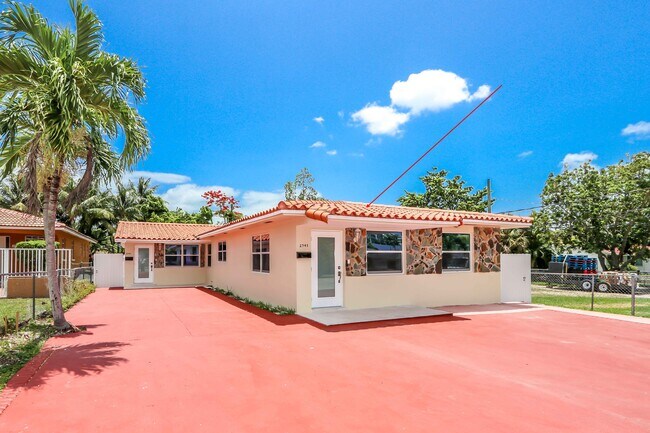 Building Photo - 2941 SW 36th Ave