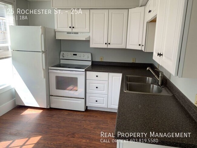 Building Photo - Inviting 3-Bedroom Apartment with Ample Na...