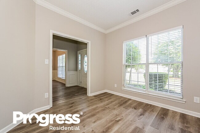 Foto del edificio - 7368 Chad's Cir