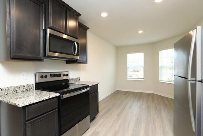 Foto del edificio - 21159 Titian Dr.