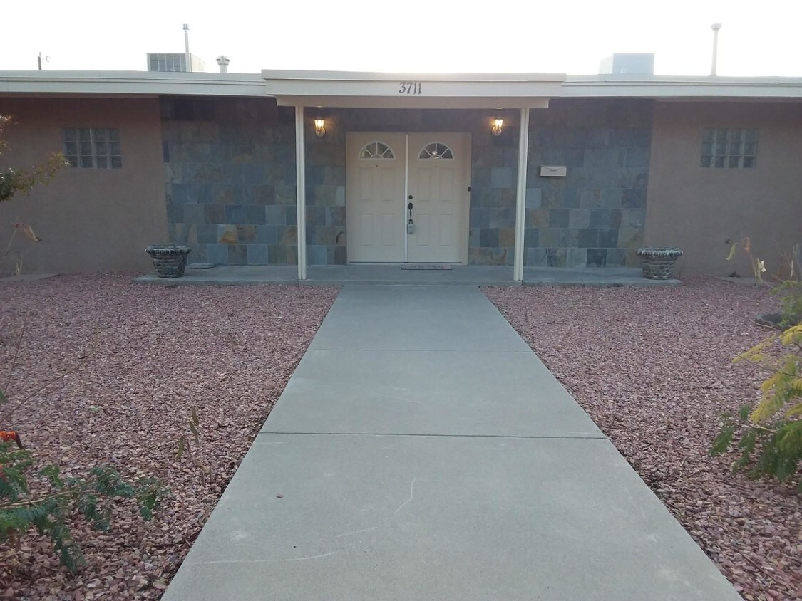 3711 Laguna Ln, El Paso, TX 79902 House for Rent in El Paso, TX