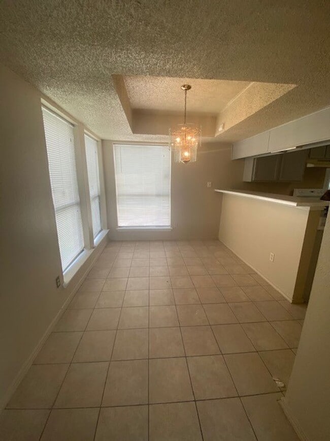 Foto del edificio - 2928 Stonycroft Dr