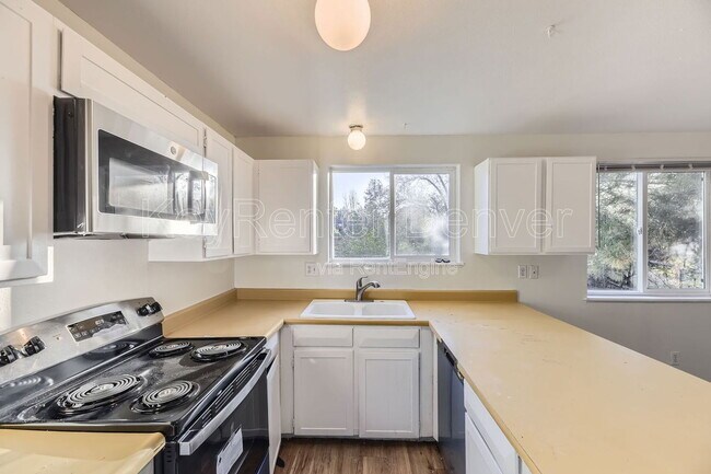 Foto del edificio - 3208 S Olathe Way