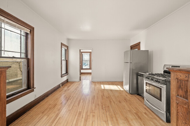 Building Photo - 3535 Lyndale Ave S