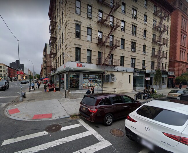 Building Photo - 2100 2nd Ave