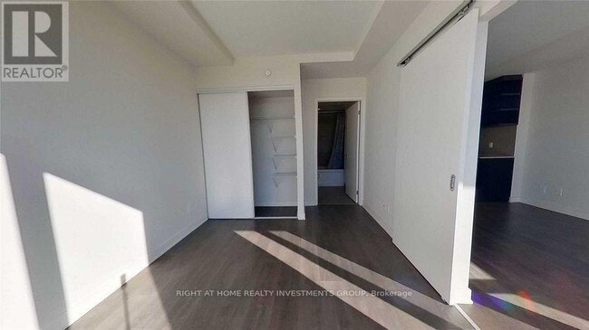 Building Photo - 6 Sonic Way