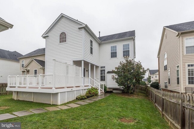 Building Photo - 2705 Mae Wade Ave