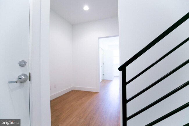 Building Photo - 1414 Frankford Ave
