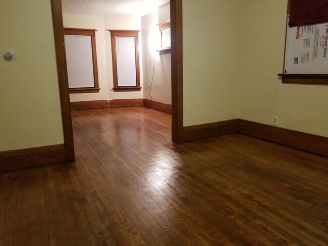 Foto del edificio - 720 W 9th St