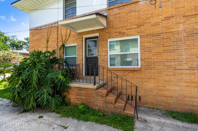 Building Photo - 3144 Belden St