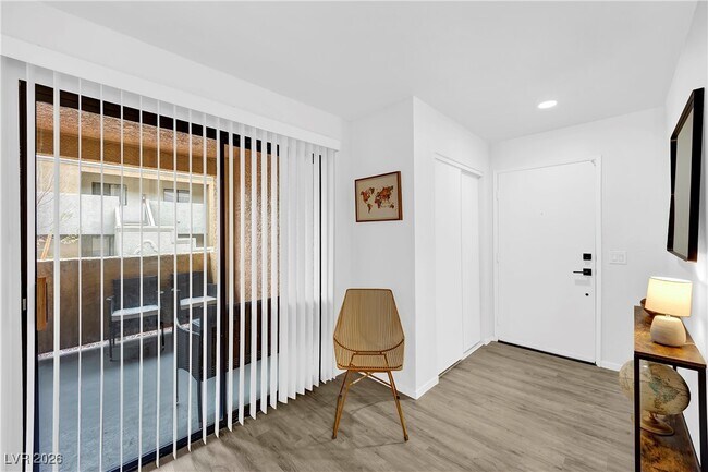 Foto del edificio - 3151 N Soaring Gulls Dr