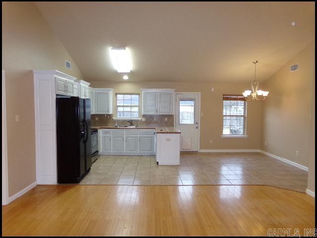 Building Photo - 100 Corbin Cir