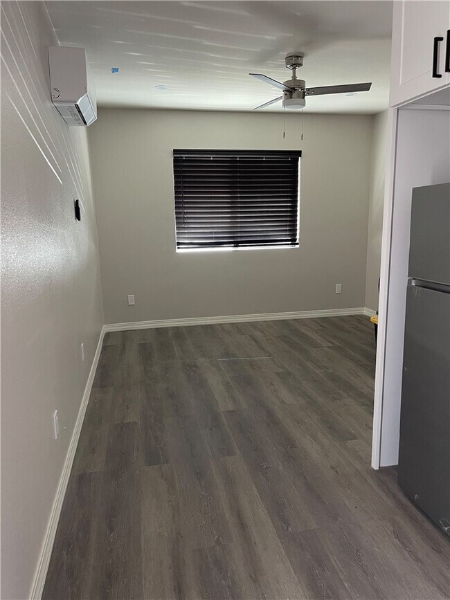 Foto del edificio - 39559 Oak Cliff Dr