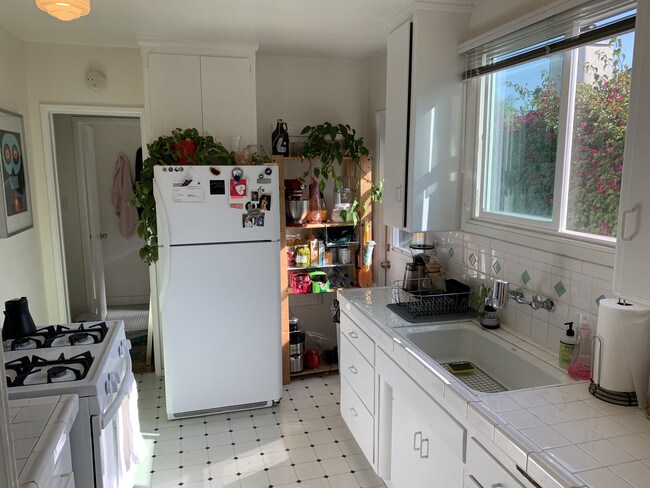 Kitchen - 10921 Exposition Blvd