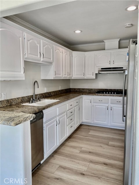 Building Photo - 2323 Eastbluff Dr