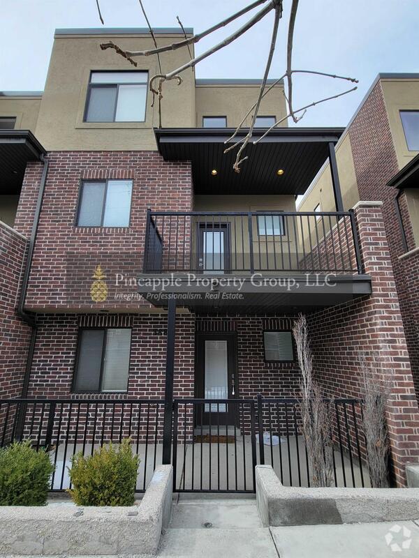 Building Photo - 3883 Komenda Ct
