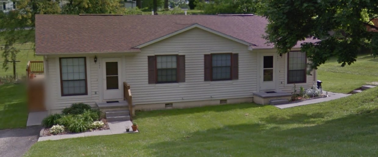Primary Photo - 2 Bedroom 1 Bath Duplex