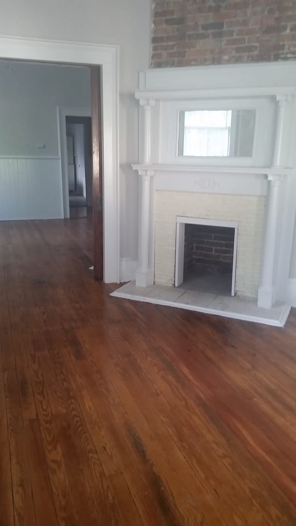 Building Photo - Awesome 1+ Bedroom apartment in Duplex