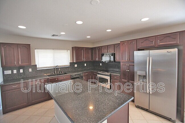 Foto del edificio - 11770 W Apache St