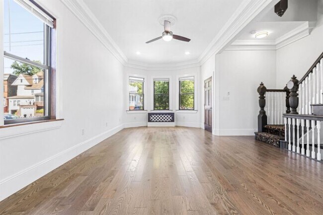 Foto del edificio - 344 Arlington Ave