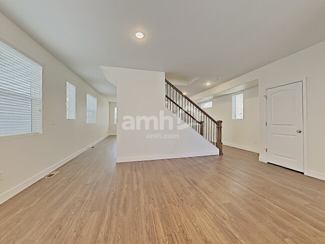 Foto del edificio - 4327 Crestone Peak St