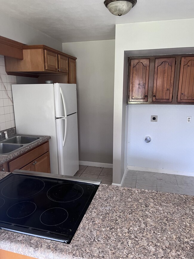 Foto del edificio - 2314 N Flora Ave