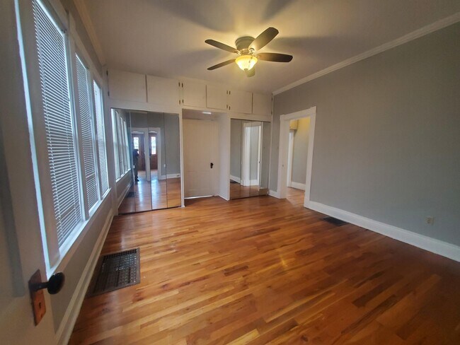 Foto del edificio - 2025 N Nevada Ave