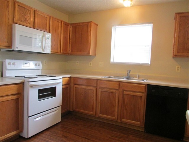 Foto del edificio - 5627 Glen Canyon Drive